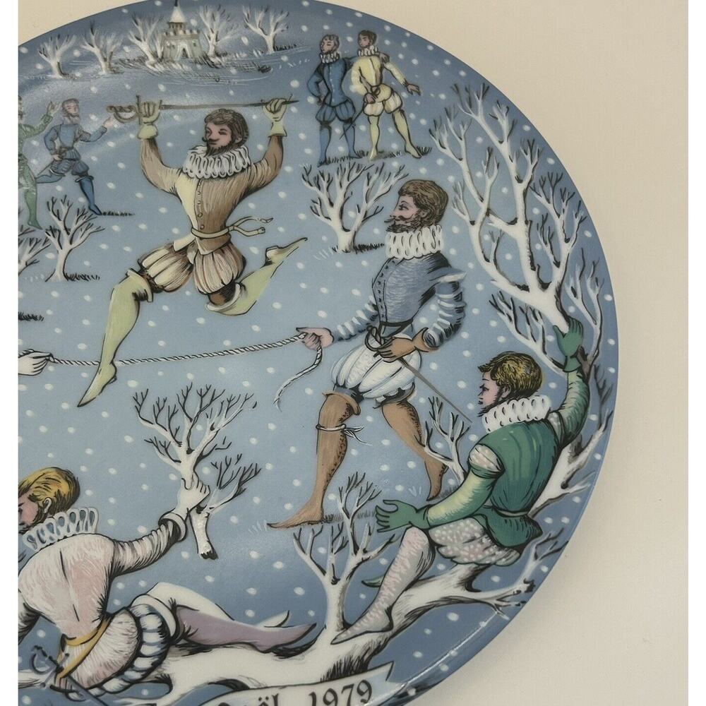 Haviland Limoges The 12 Days of Christmas Plate Ten Lords A Leaping 1979 Signed - Picture 2 of 6